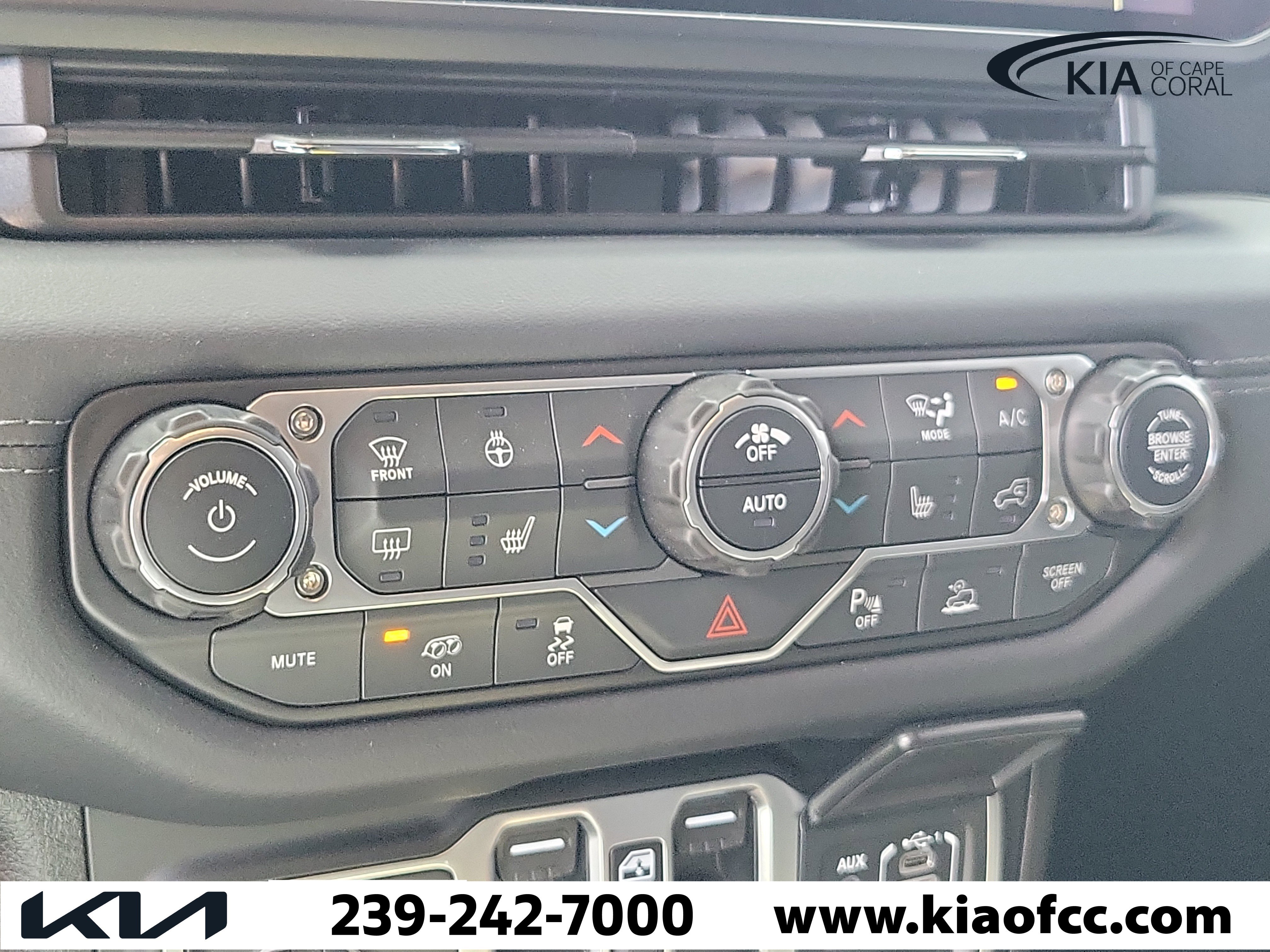 Used 2026 Jeep Wrangler Unlimited Rubicon 392 w/ Quick Order Package 27X Moab AWD/4WD image 29