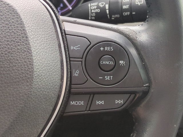 Used 2019 Toyota RAV4 Limited FWD image 25