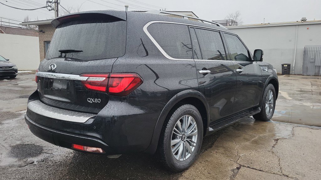 Used 2024 INFINITI QX80 Luxe w/ Cargo Package image 10