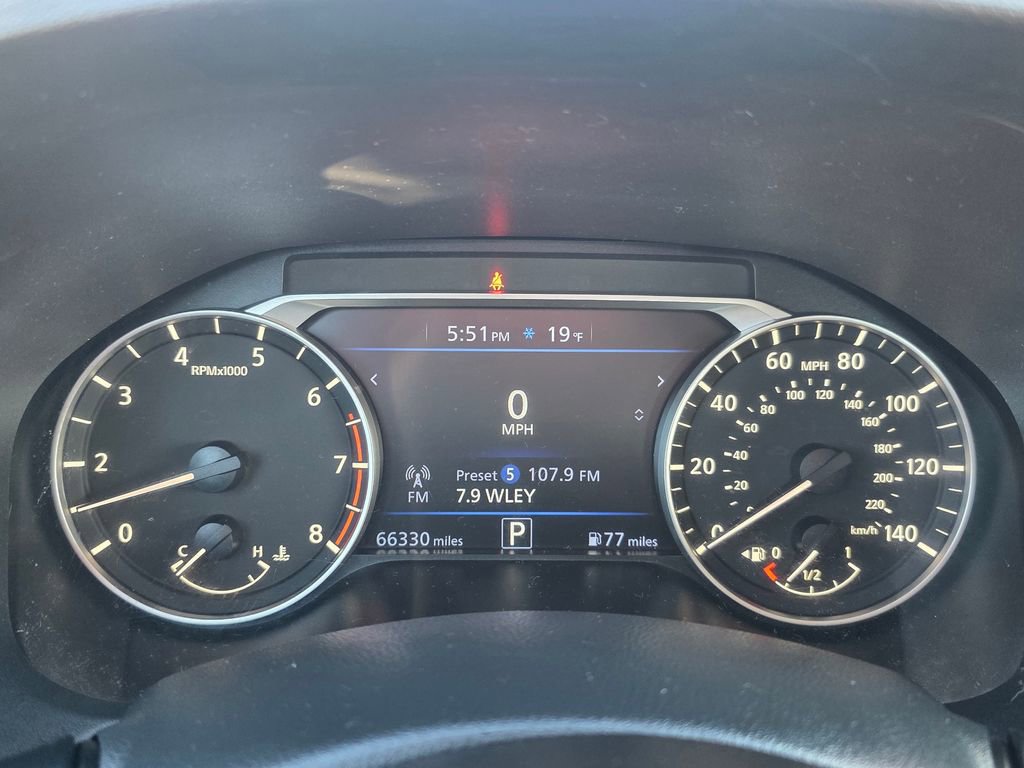 Used 2023 Nissan Altima 2.5 SV FWD image 46