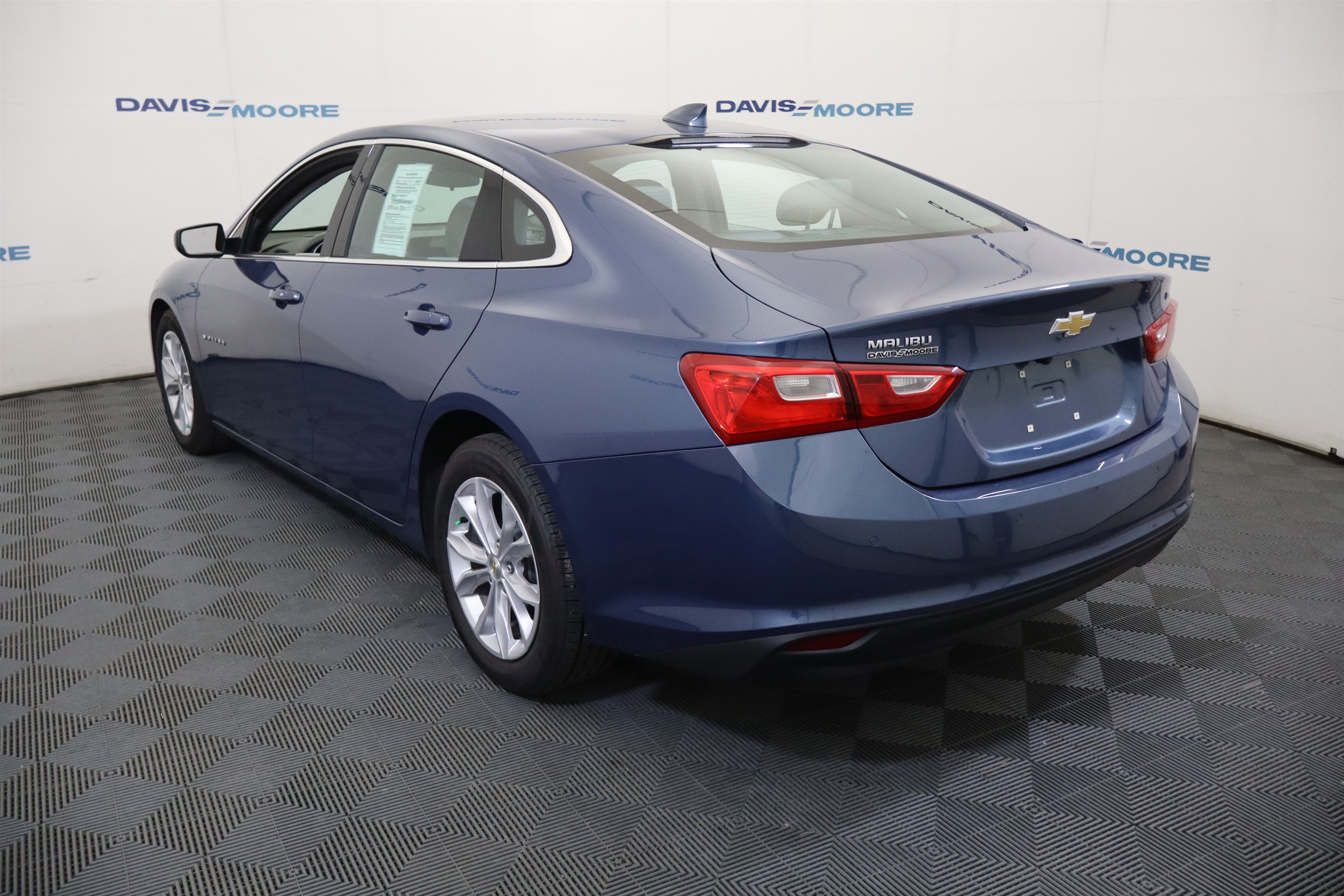Used 2025 Chevrolet Malibu LT FWD image 10