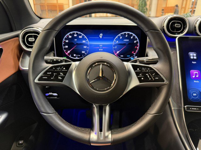 Certified 2025 Mercedes-Benz GLC 300 image 8