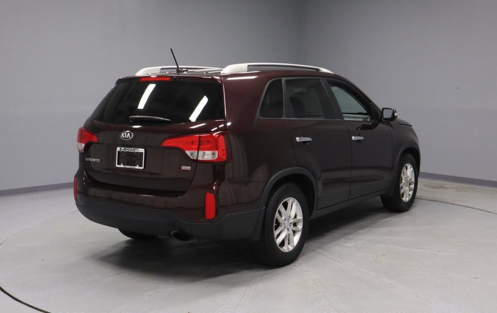 Used 2015 Kia Sorento LX FWD image 11