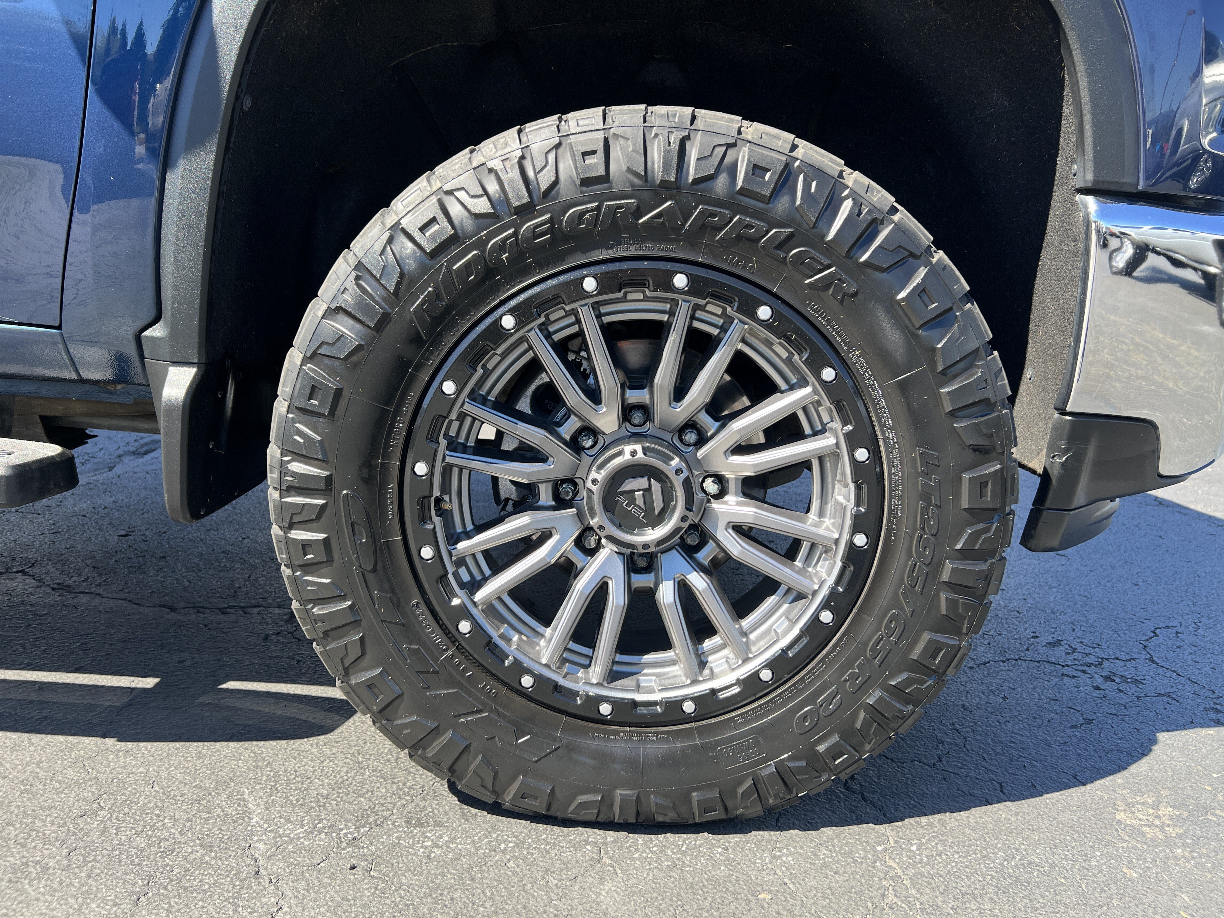 Used 2022 Chevrolet Silverado 3500 LTZ w/ LTZ Convenience Package AWD/4WD image 12