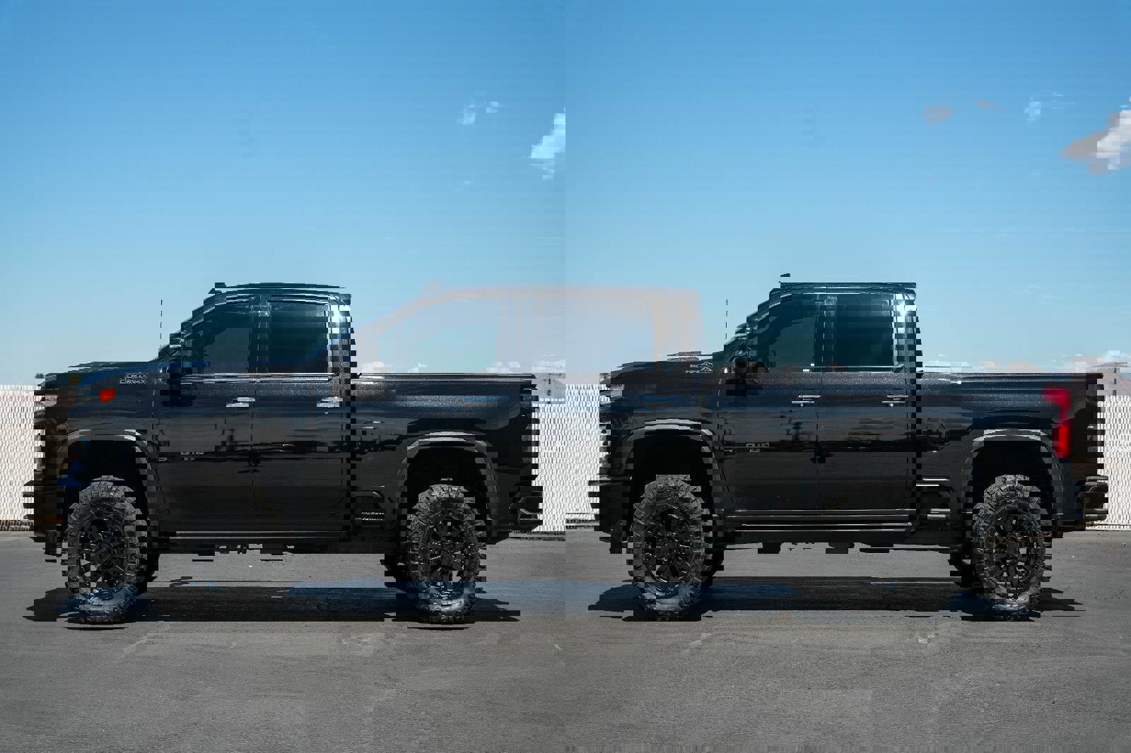 Used 2022 Chevrolet Silverado 3500 High Country image 5