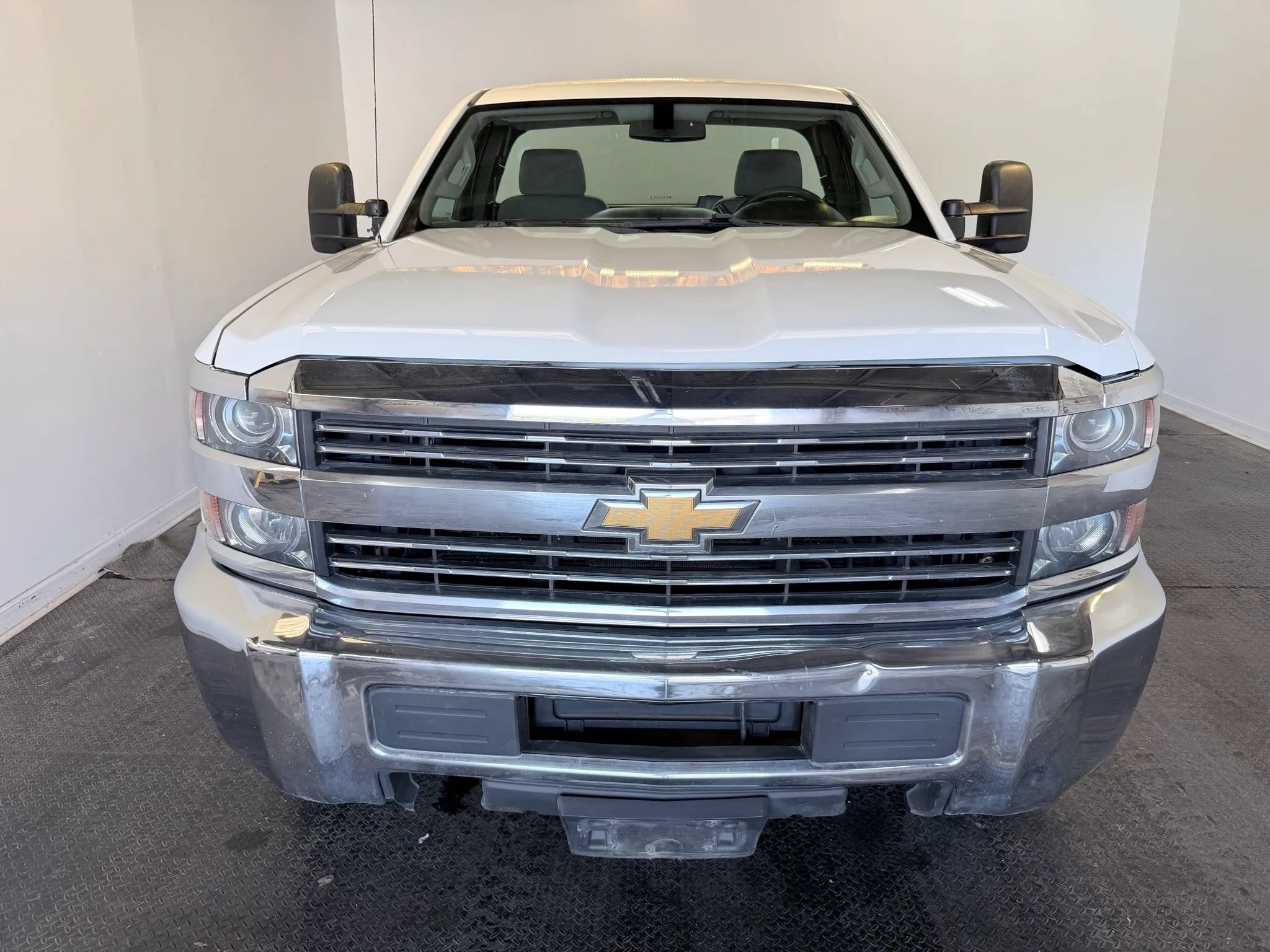 Used 2015 Chevrolet Silverado 2500 W/T w/ Snow Plow Prep Package AWD/4WD image 3