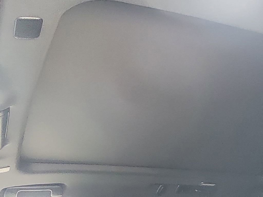 Used 2023 Chevrolet Tahoe Z71 w/ Luxury Package image 25