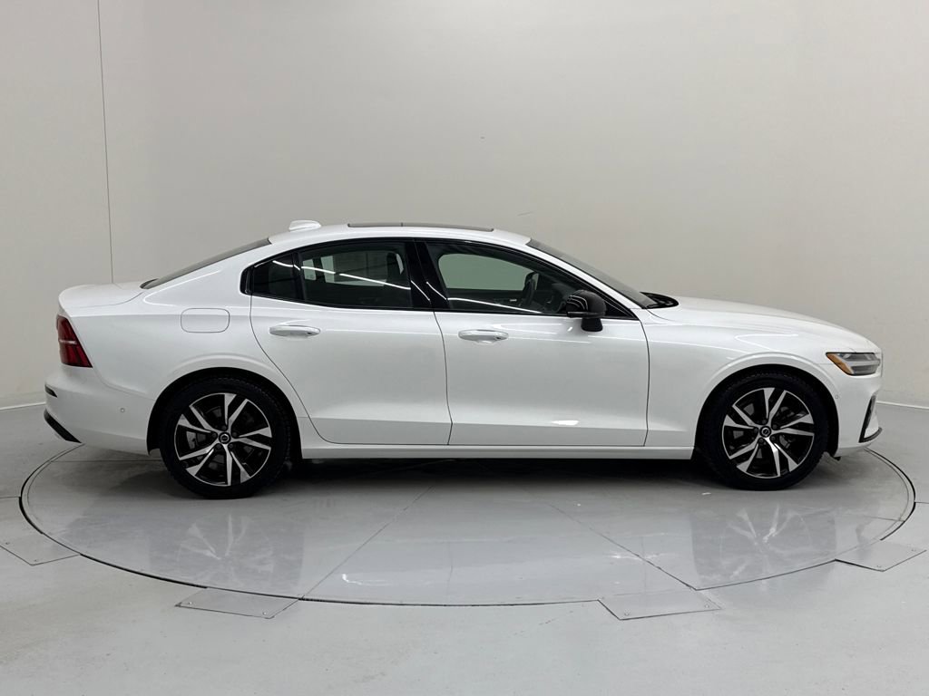 Used 2024 Volvo S60 B5 Plus image 6