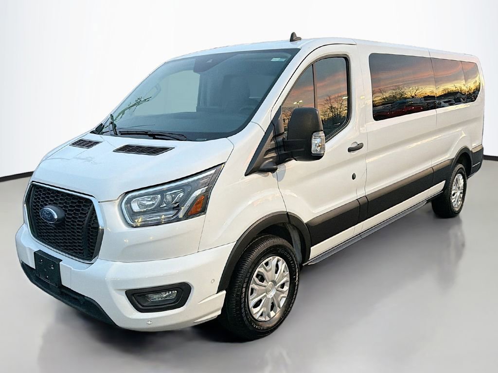 Used 2023 Ford Transit 350 XLT image 7