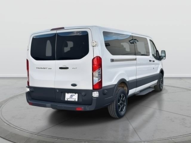 Used 2017 Ford Transit 350 XLT image 5