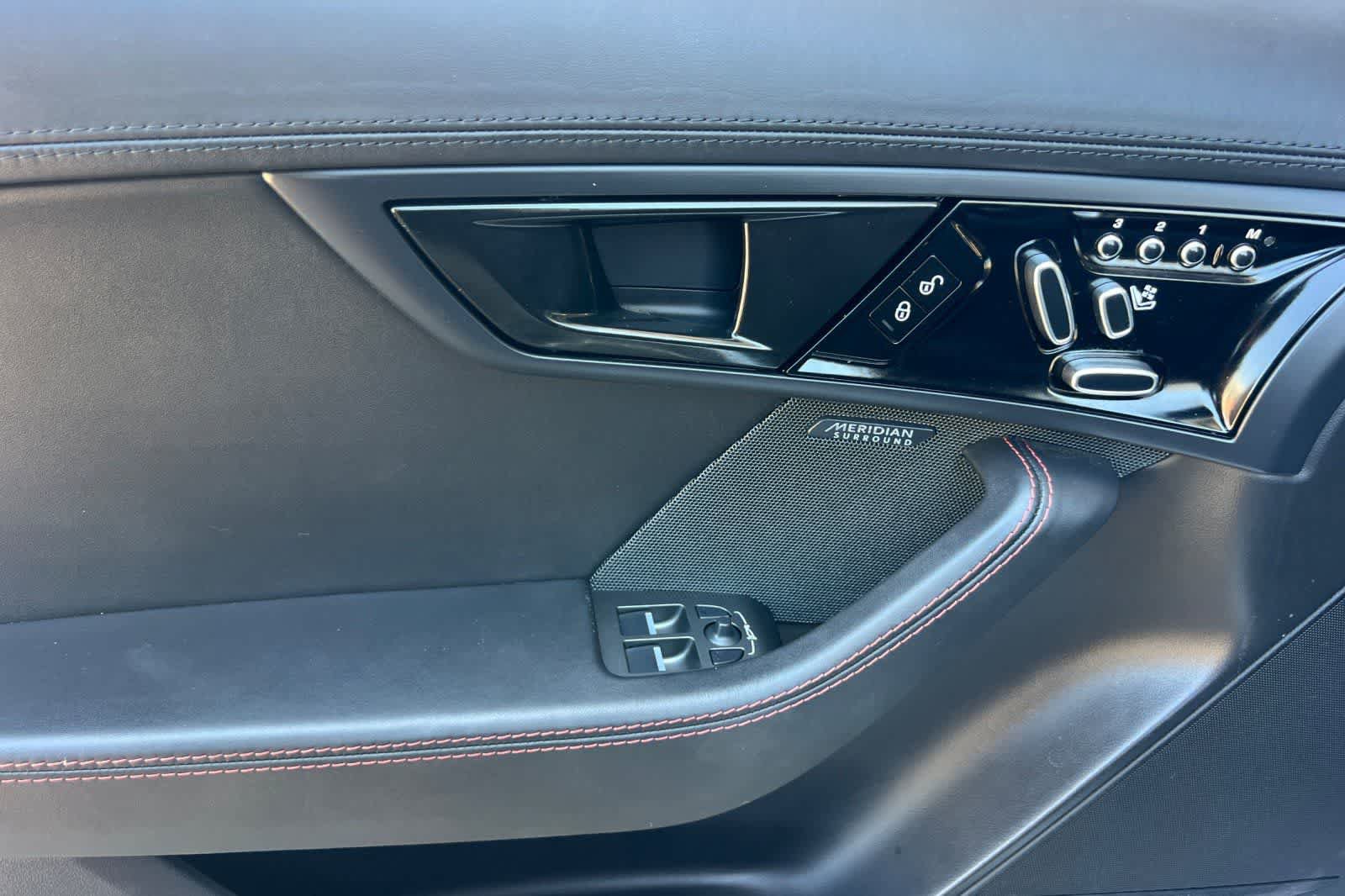 Used 2020 Jaguar F-TYPE Convertible RWD image 14
