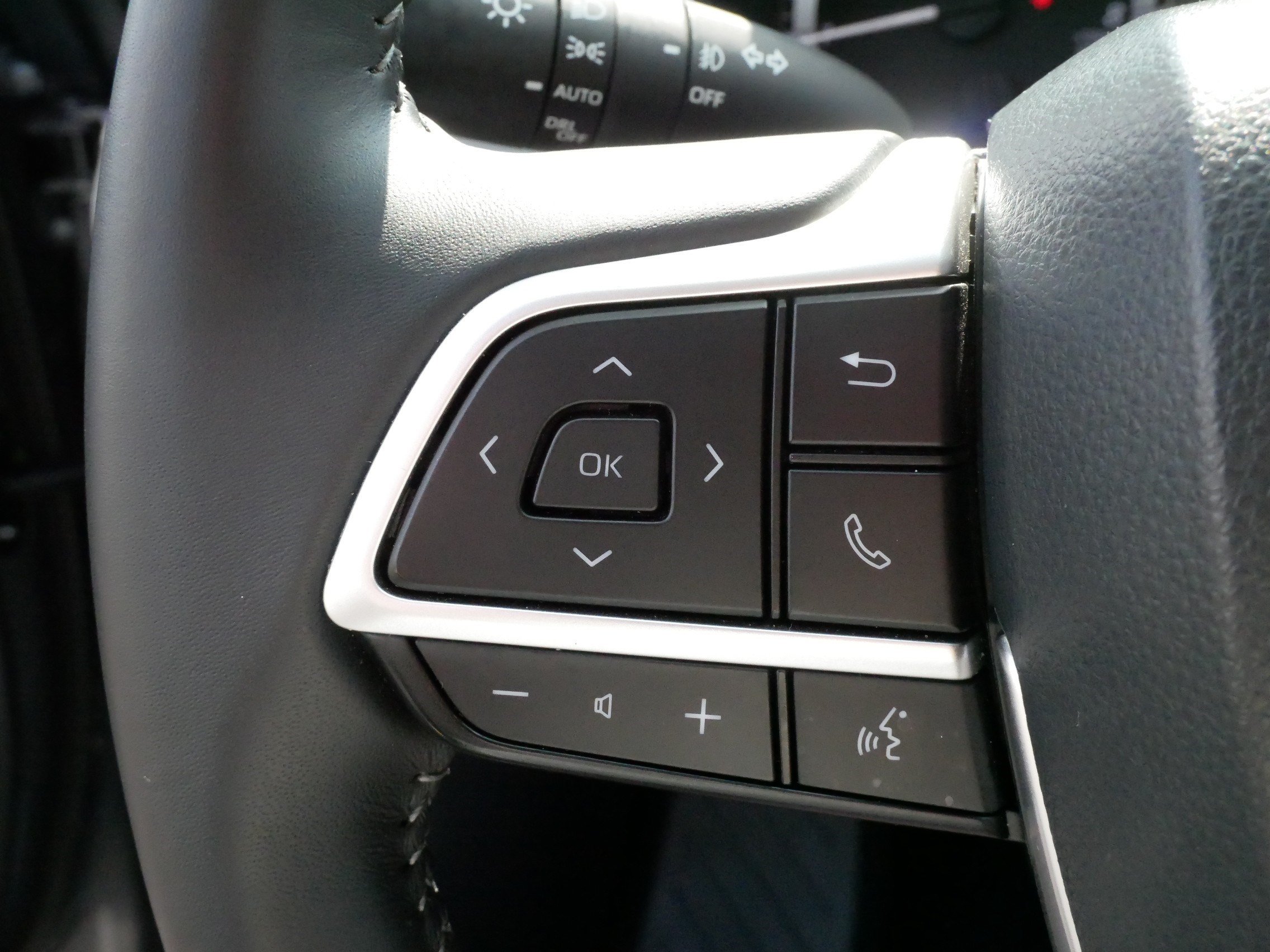 Certified 2026 Toyota Highlander XLE AWD/4WD image 27