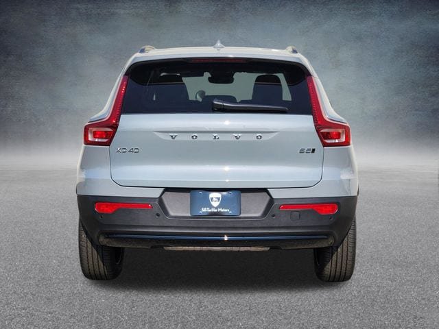 New 2026 Volvo XC40 B5 Plus w/ Protection Package Premier AWD/4WD image 6