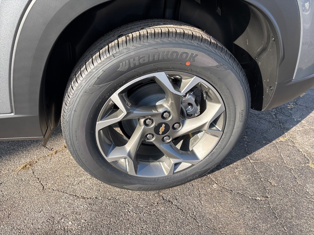 New 2026 Chevrolet Trax LT w/ Driver Confidence Package image 7