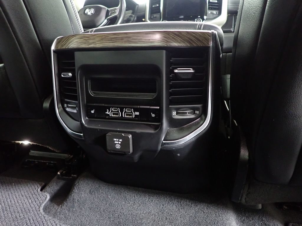 Used 2019 RAM 1500 Laramie AWD/4WD image 35