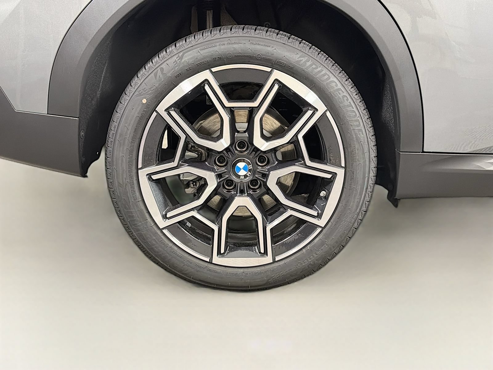 New 2026 BMW X2 xDrive28i w/ Convenience Package AWD/4WD image 36