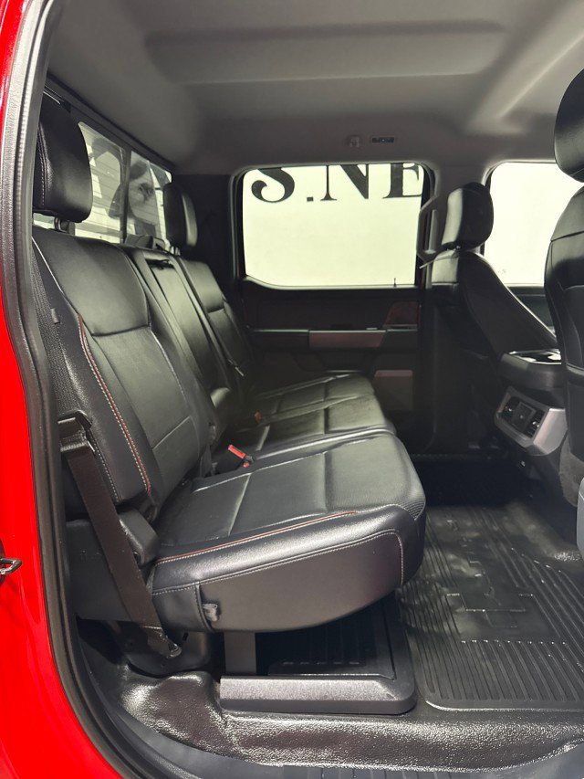 Used 2024 Ford F350 Lariat image 28