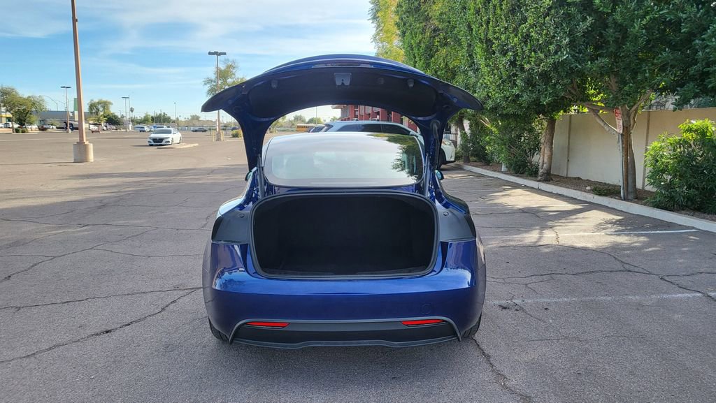 Used 2025 Tesla Model 3 Long Range image 11