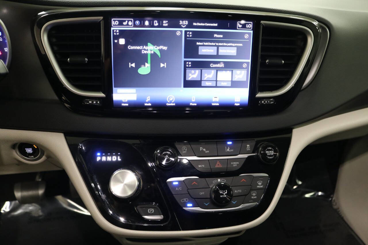 Used 2023 Chrysler Pacifica Touring-L image 67