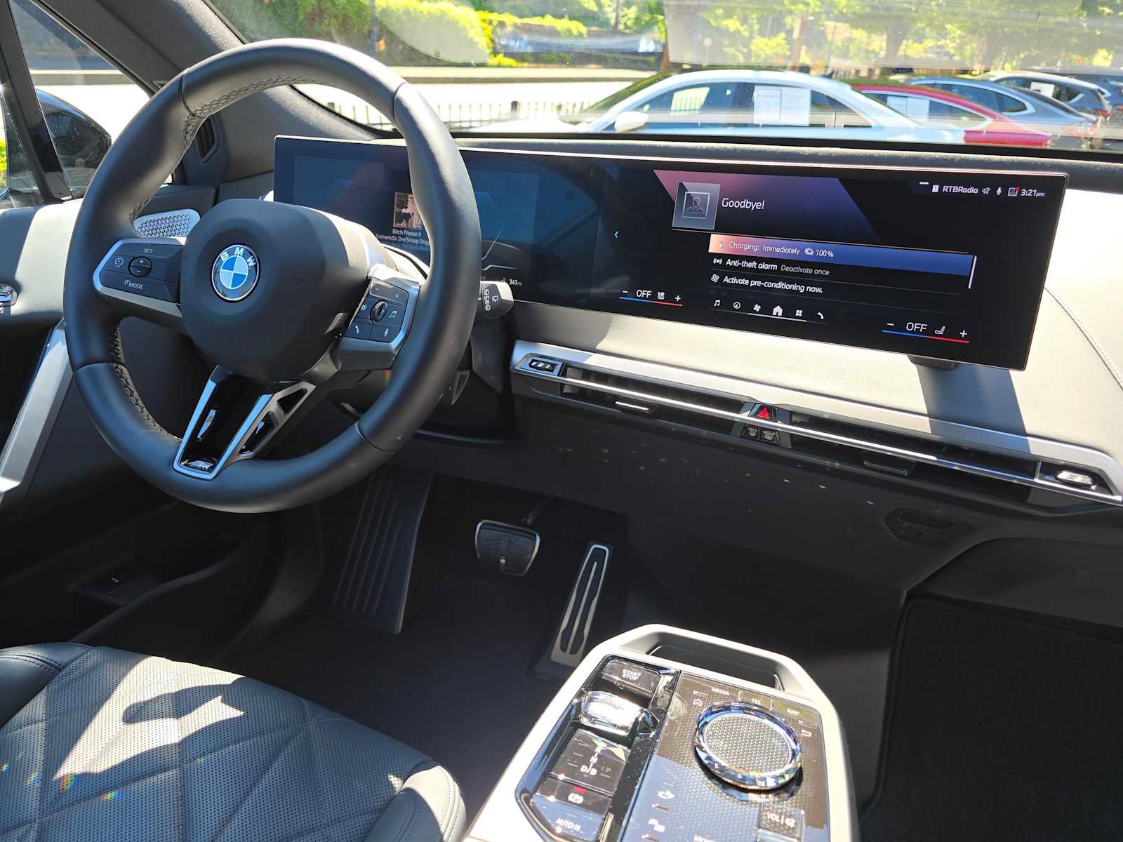 Used 2026 BMW iX xDrive60 w/ M Sport Package AWD/4WD image 12