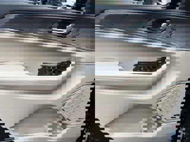 Used 2022 Jeep Grand Cherokee L Limited image 14