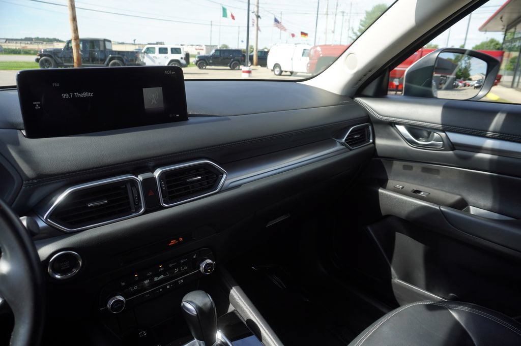 Used 2025 MAZDA CX-5 AWD 2.5 S w/ Preferred Package image 19