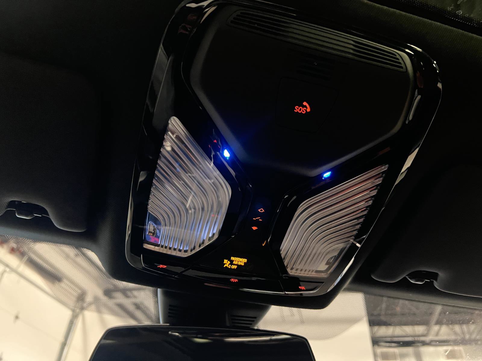 Used 2025 BMW 230i xDrive Coupe w/ Convenience Package image 22