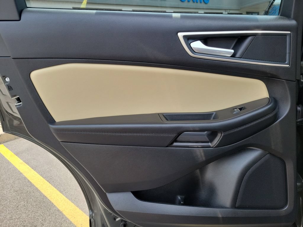 Certified 2023 Ford Edge SEL w/ Convenience Package AWD/4WD image 11