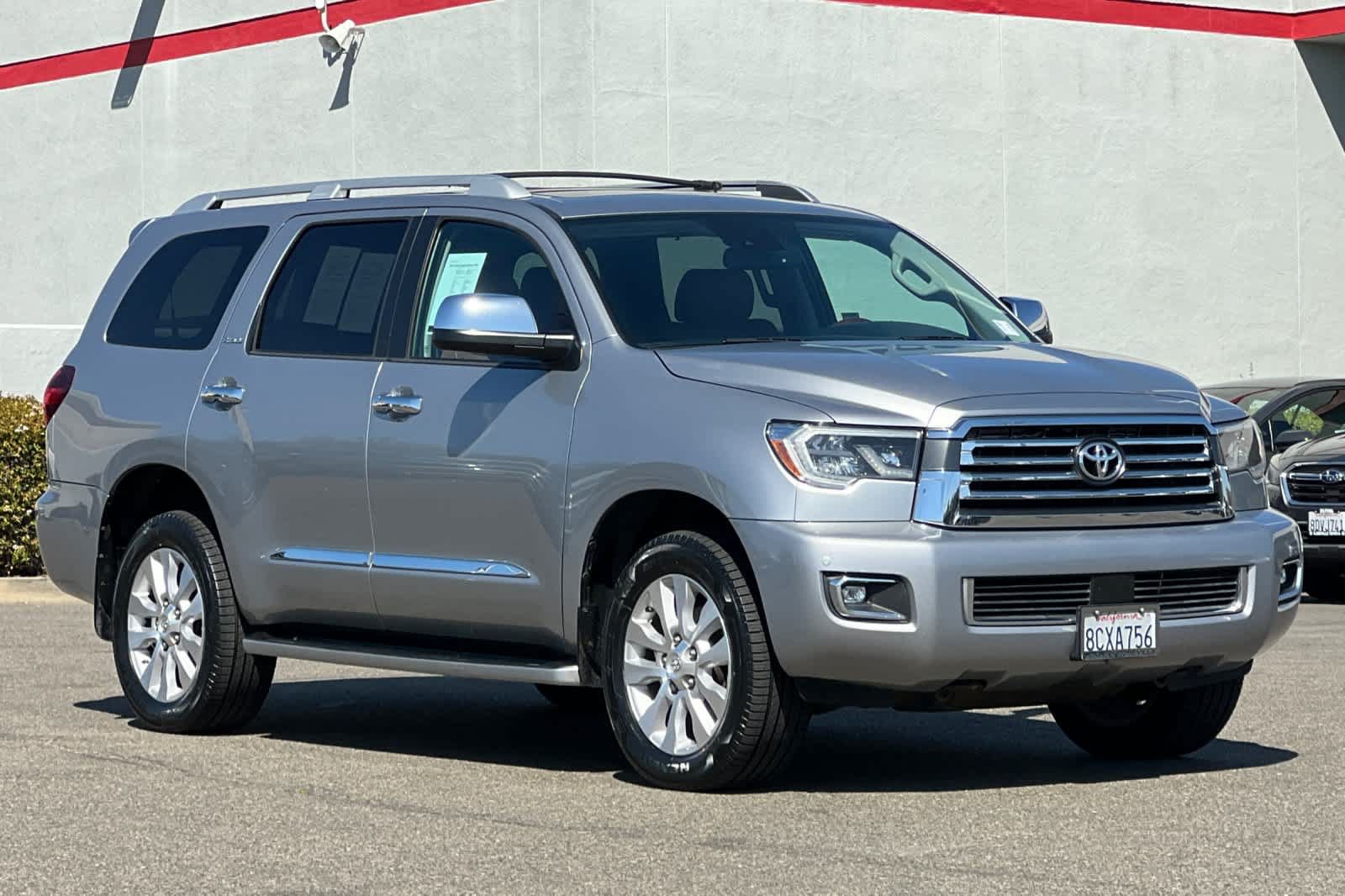 Used 2018 Toyota Sequoia Platinum w/ Carpet Mat Package AWD/4WD image 5