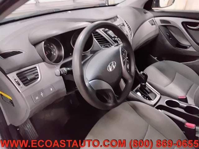 Used 2016 Hyundai Elantra SE FWD image 11