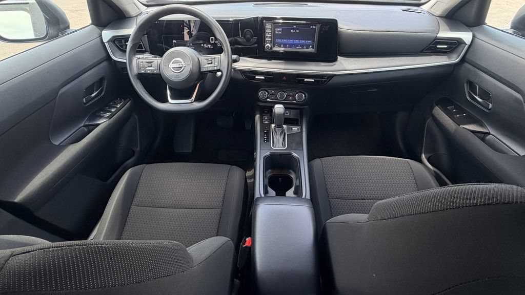 Used 2025 Nissan Kicks S FWD image 12