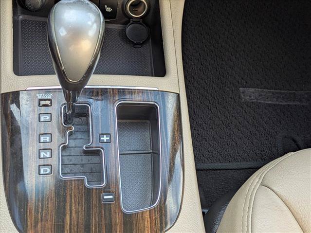 Used 2012 Hyundai Santa Fe Limited FWD image 12
