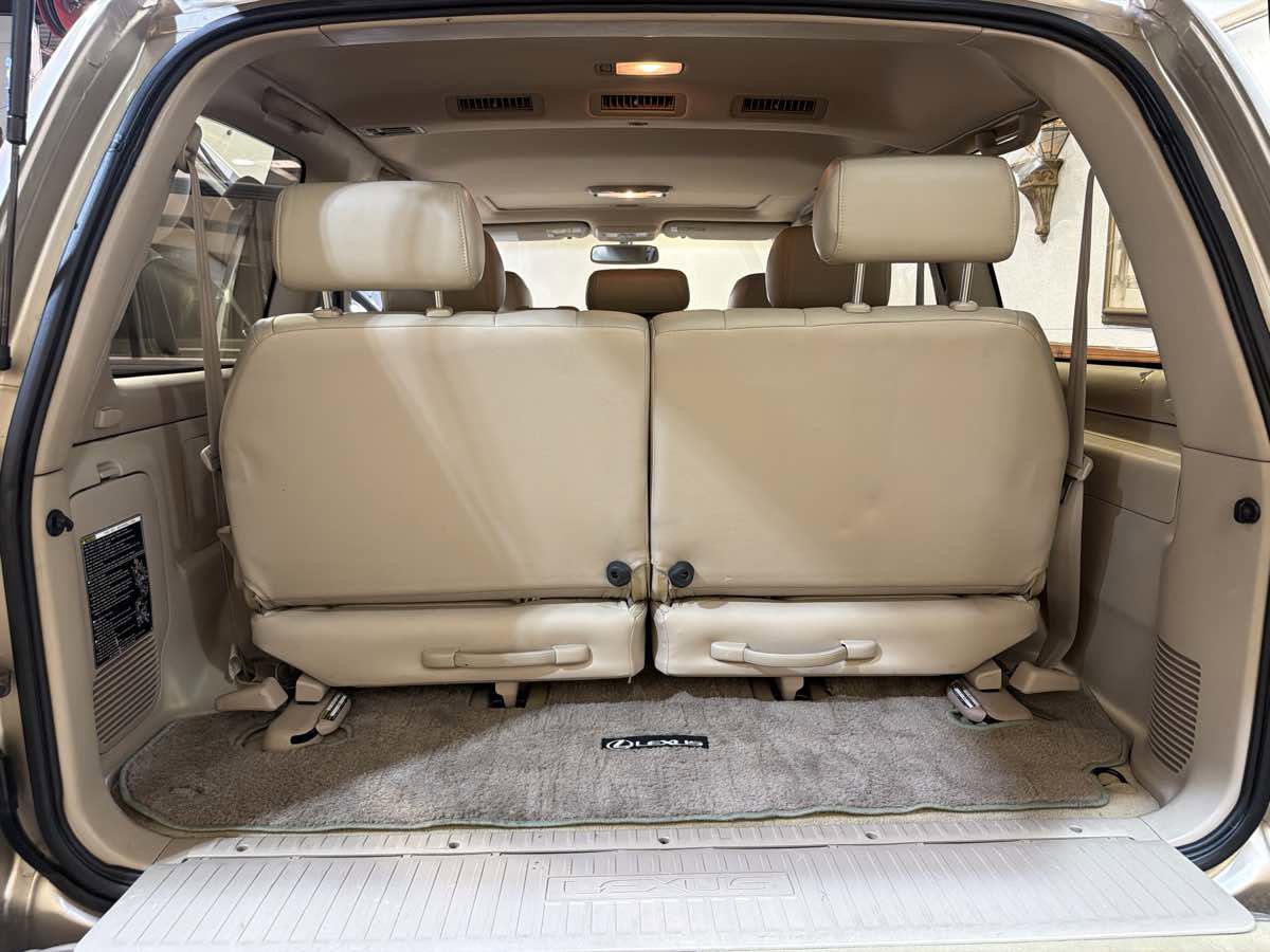Used 2000 Lexus LX 470 4WD image 14