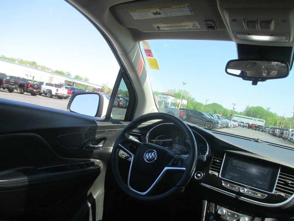 Used 2018 Buick Encore Sport Touring image 21