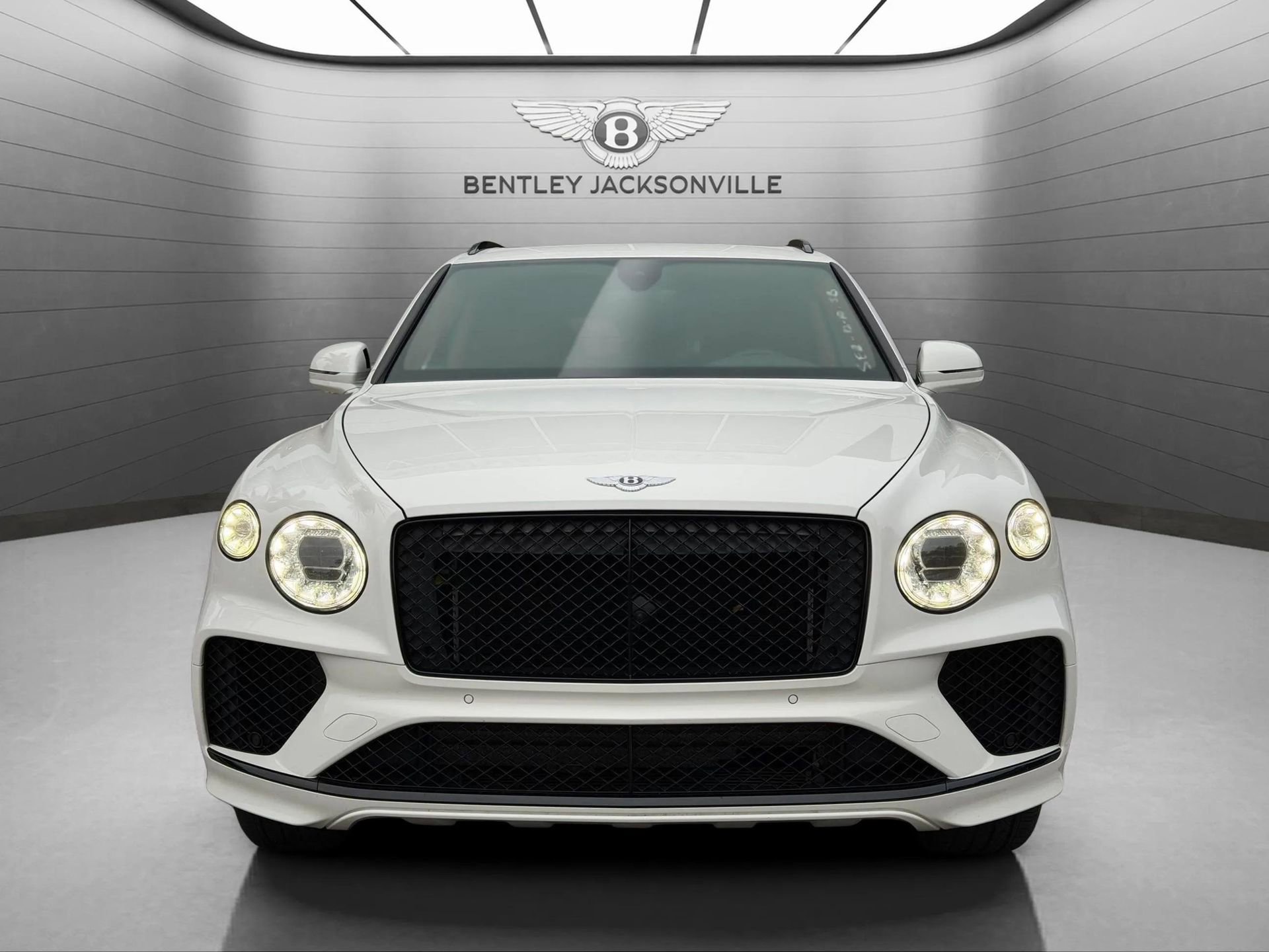Certified 2022 Bentley Bentayga image 8