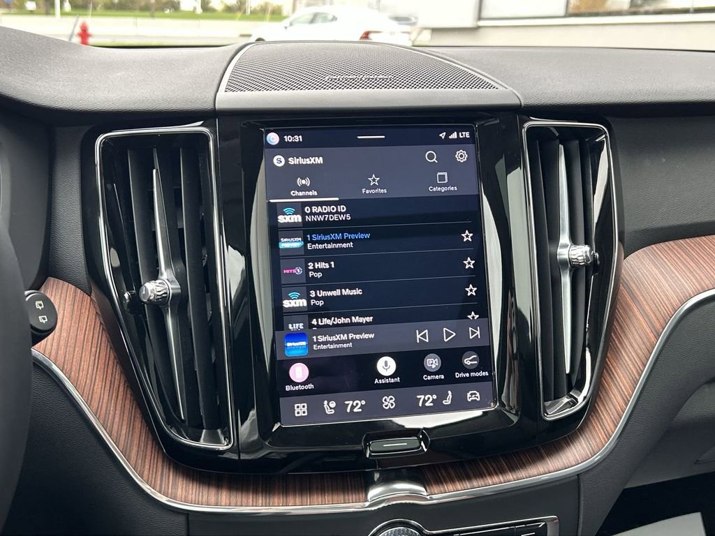 Certified 2023 Volvo XC60 B5 Plus AWD/4WD image 20