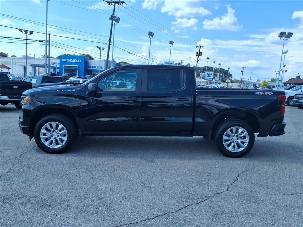 Used 2026 Chevrolet Silverado 1500 Custom AWD/4WD image 7