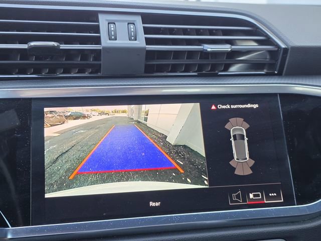 Used 2024 Audi Q3 2.0T Premium image 14