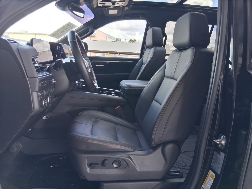 Used 2026 Chevrolet Tahoe RST w/ RST Capability Package AWD/4WD image 21
