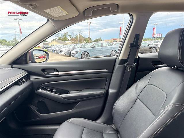 Certified 2025 Nissan Altima 2.5 SL FWD image 14
