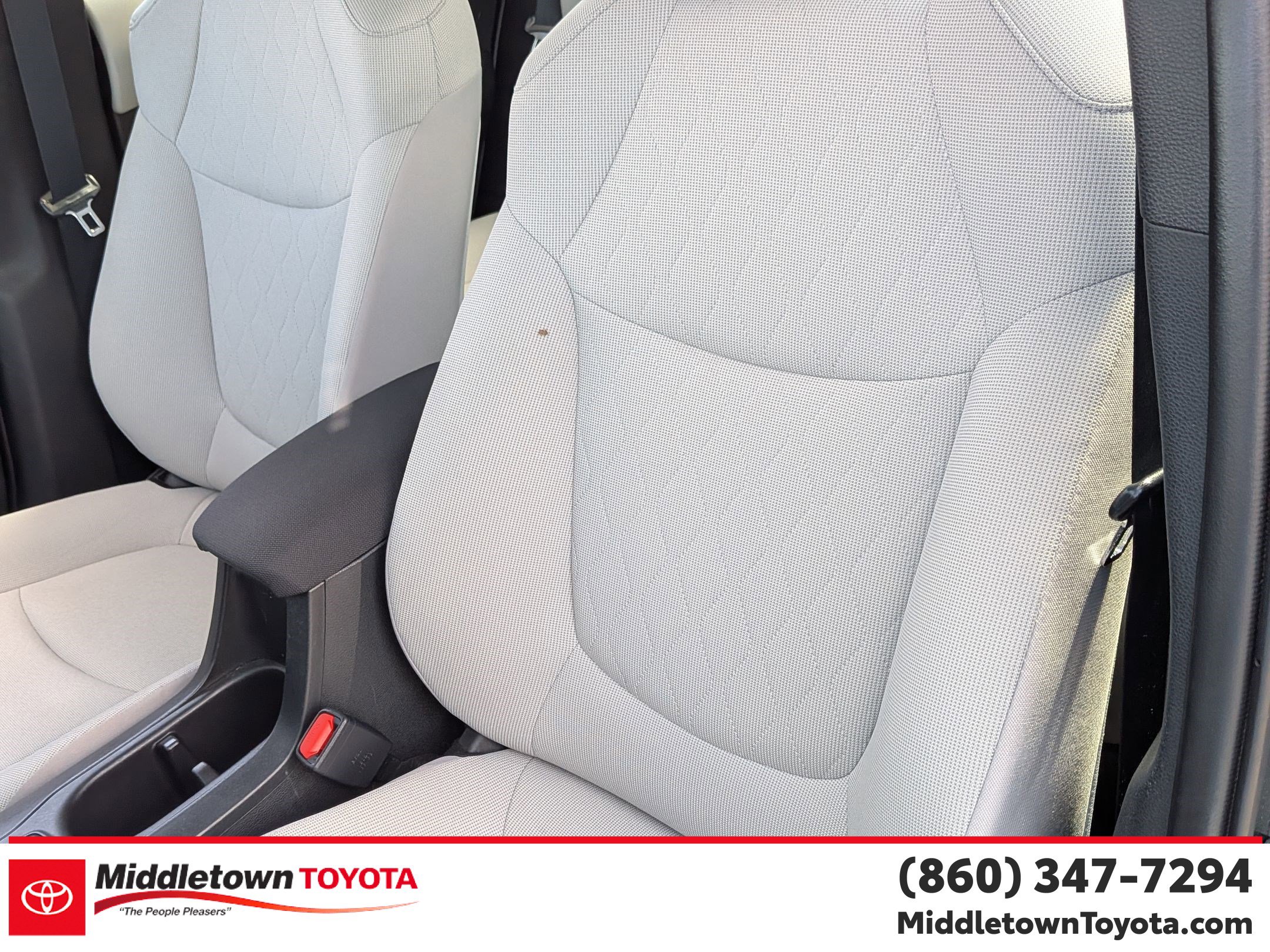 Used 2023 Toyota Corolla Cross L image 14