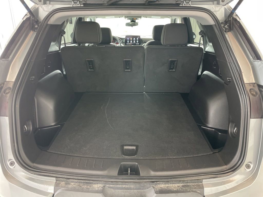 Used 2025 Chevrolet Blazer LT AWD/4WD image 16