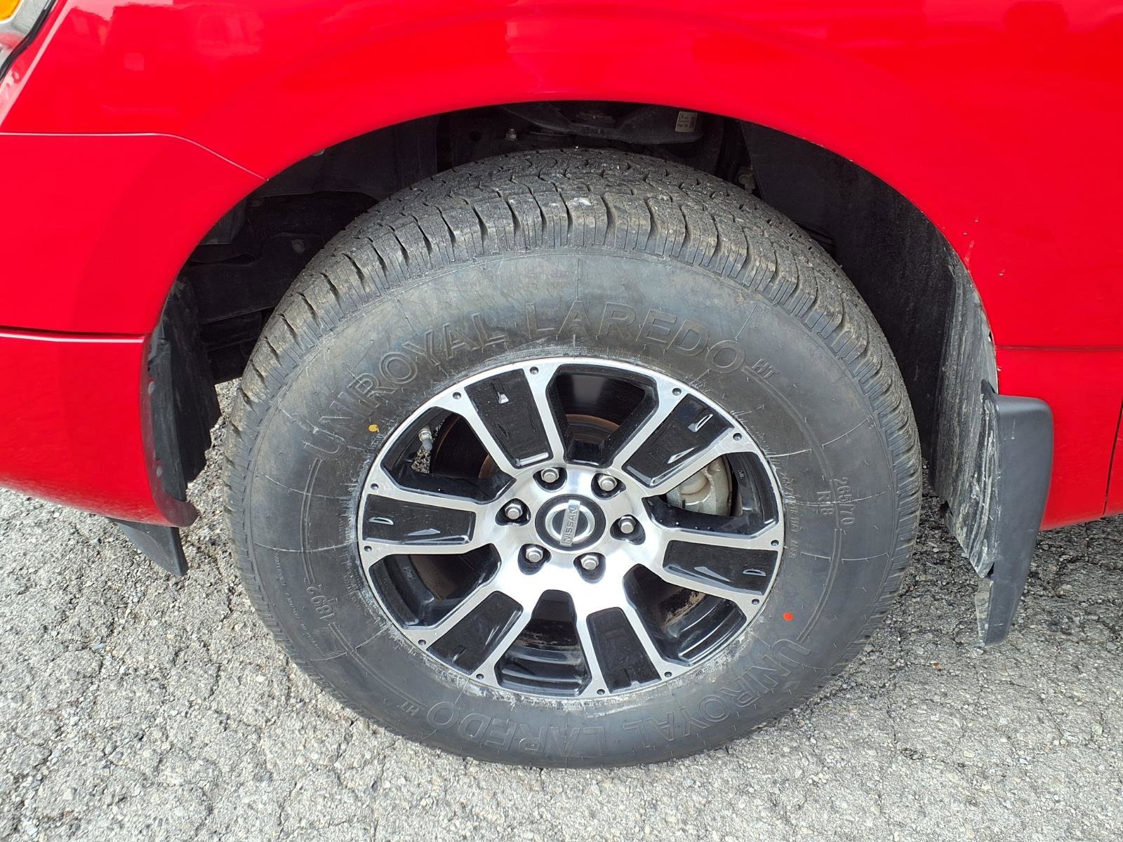 Used 2021 Nissan Titan SV w/ SV Convenience Package image 18