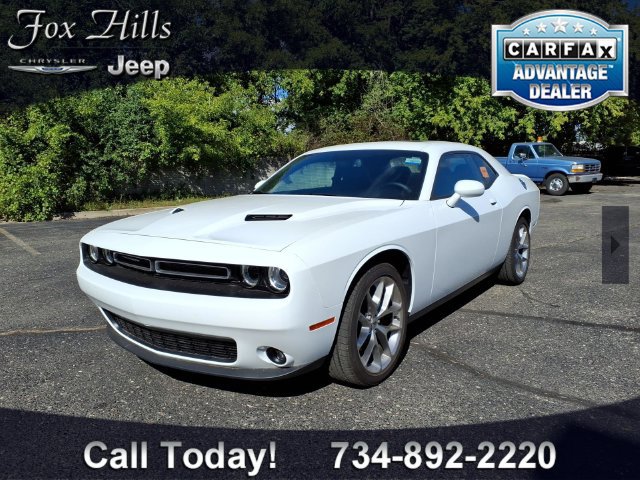 Certified 2021 Dodge Challenger SXT w/ Plus Package RWD image 3