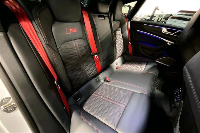 Used 2025 Audi RS 7 Performance w/ Matte Carbon Package AWD/4WD image 18