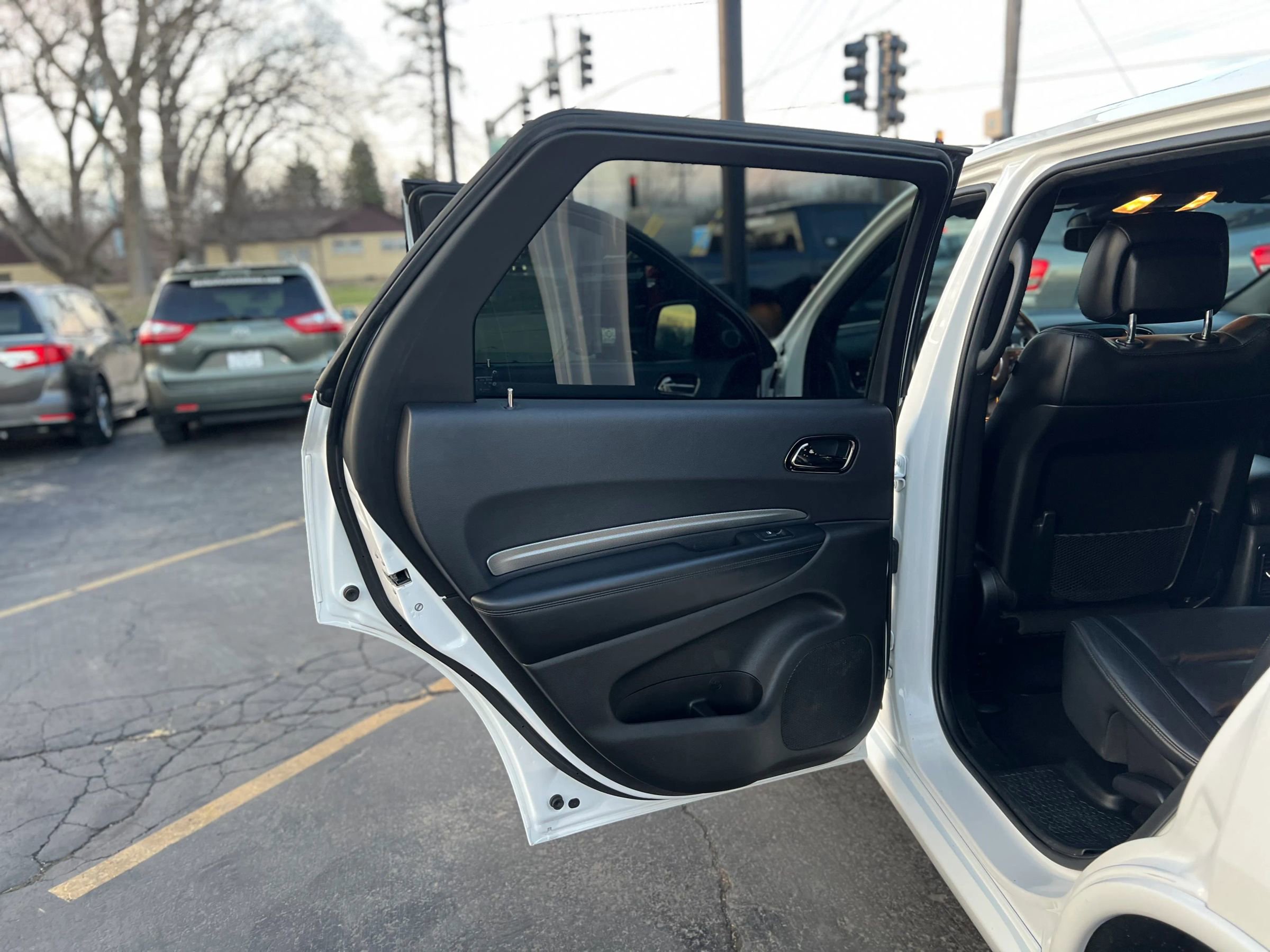 Used 2020 Dodge Durango GT w/ Blacktop Package AWD/4WD image 32
