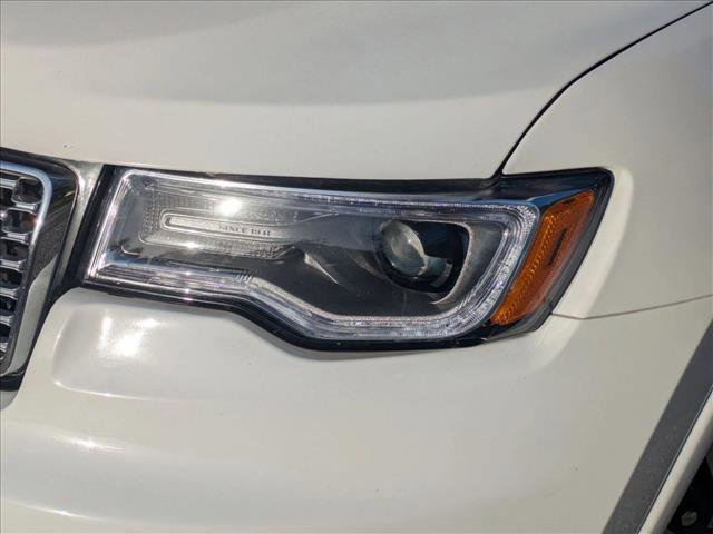 Used 2020 Jeep Grand Cherokee Overland AWD/4WD image 7
