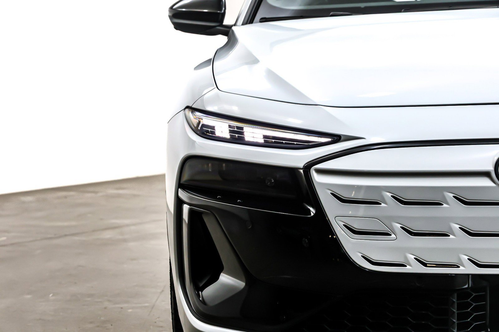 Used 2025 Audi S6 e-tron Premium Plus w/ Premium Plus image 15