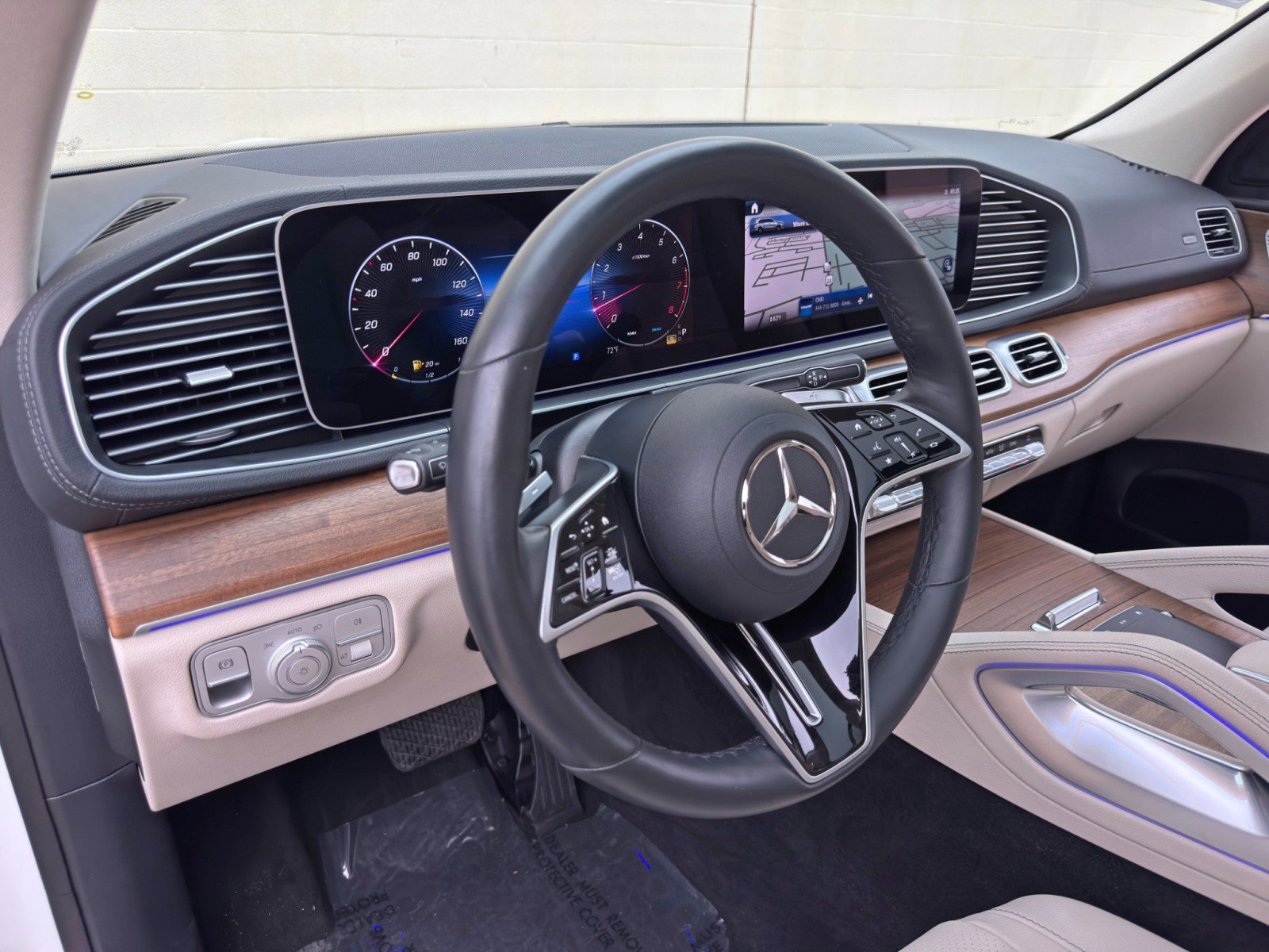 Used 2024 Mercedes-Benz GLS 450 4MATIC image 14