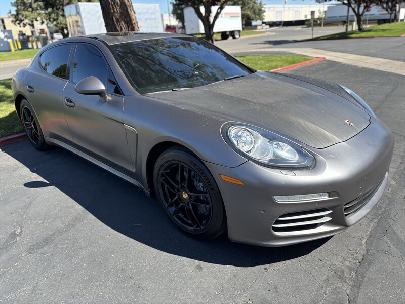Used 2014 Porsche Panamera 4 AWD/4WD image 3